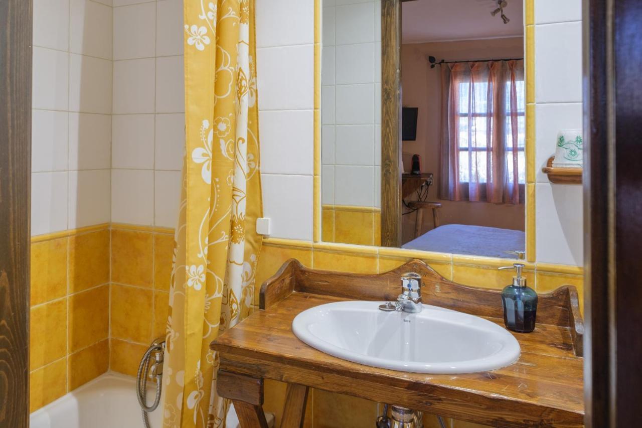 El Rincon De Andrea Habitaciones Biescas  Zewnętrze zdjęcie